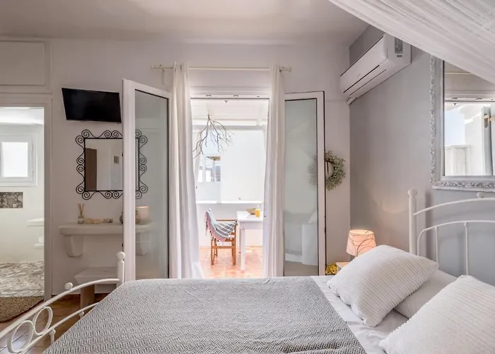 Litsa Malli * Pollonia