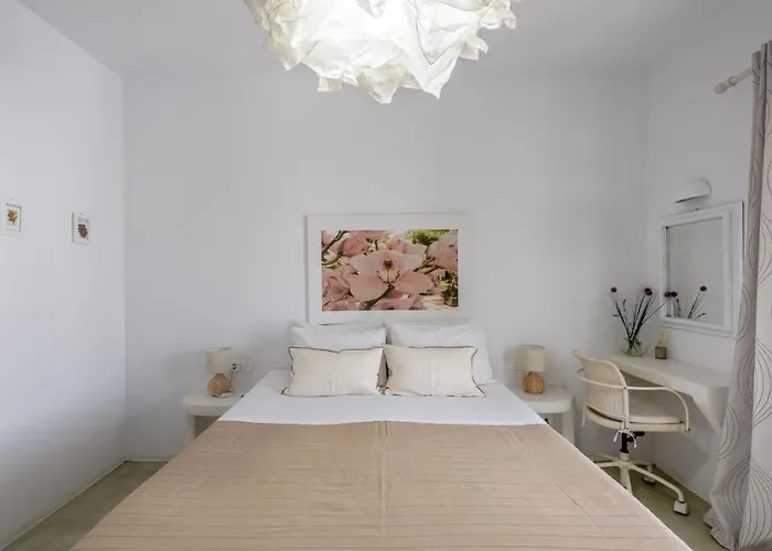 Litsa Malli * Pollonia