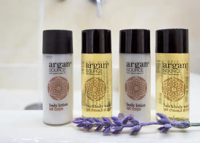 Litsa Malli * Pollonia