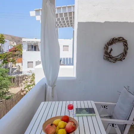 Litsa Malli Pollonia